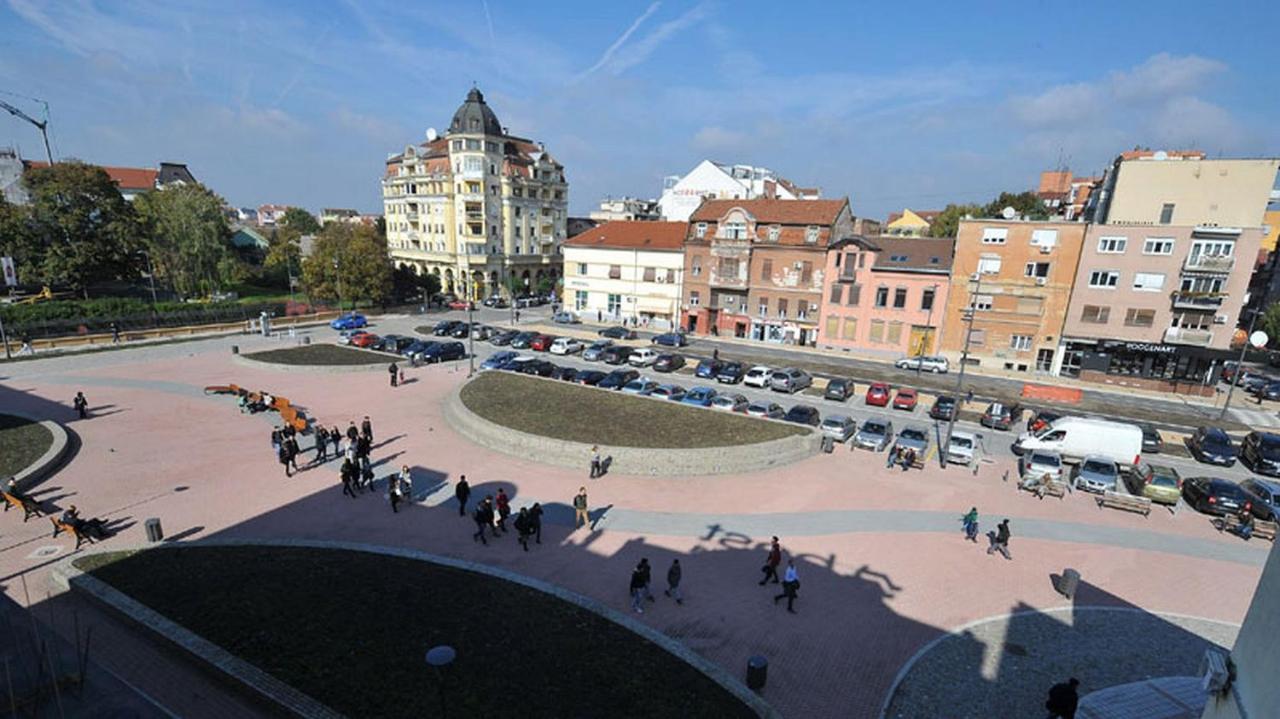 Centar Novi Sad-Studio No. 2 المظهر الخارجي الصورة